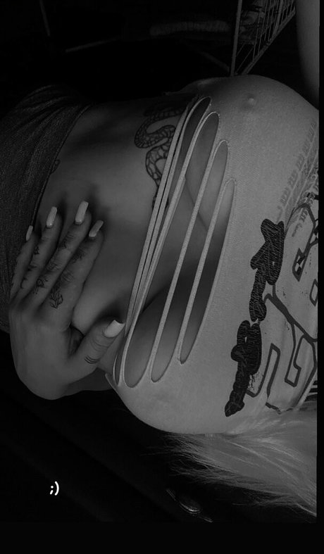 Justyna Czerwinska XXXモデル 画像