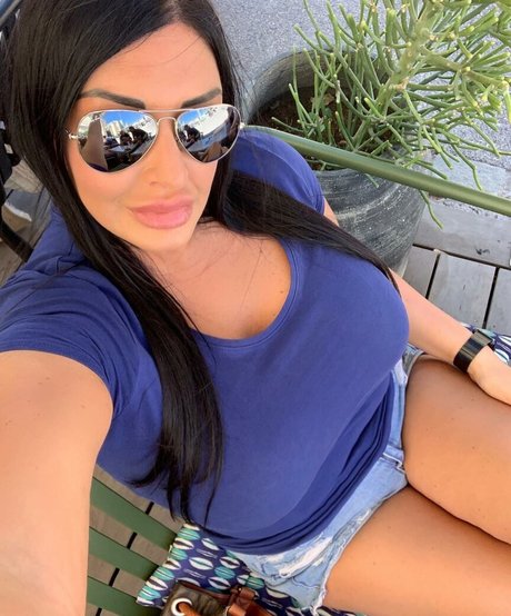 ブロンドヨガOnlyFans xxx 画像