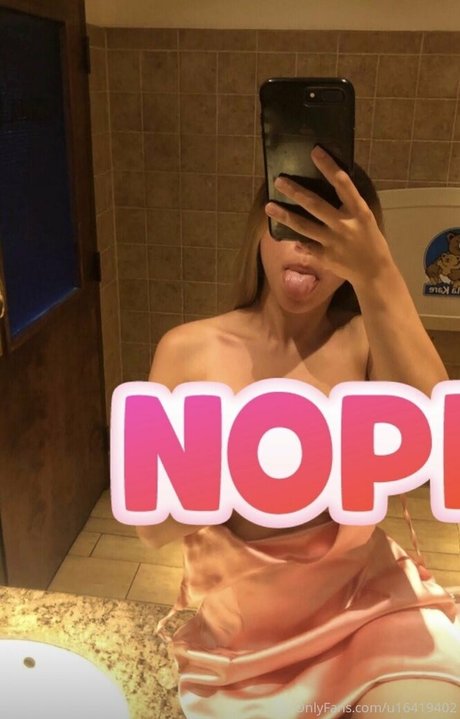 princessemilyyyy HDスター 写真