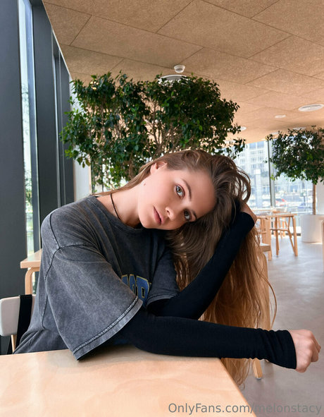 Melon Stacy ヌードモデル 写真