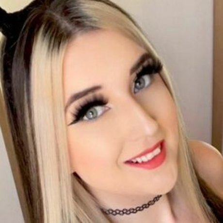 Eveuh セクシーモデル 画像