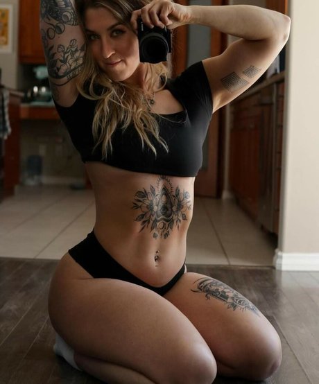 エボニーフィットネスOnlyFans 無料裸 ギャラリー