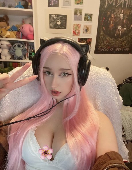 曲線美のティーンズOnlyFans ホットセックス 画像