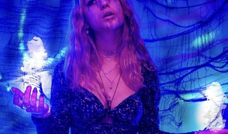 Chloe Nissanoff ホットモデル 画像