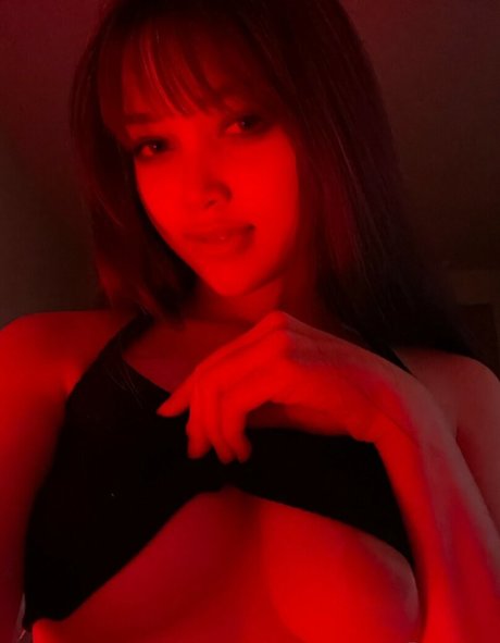 Asian JOI セクシーなスター 写真