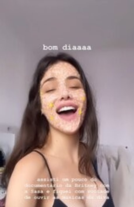 Vitoria Castro ポルノスター セクシー 写真