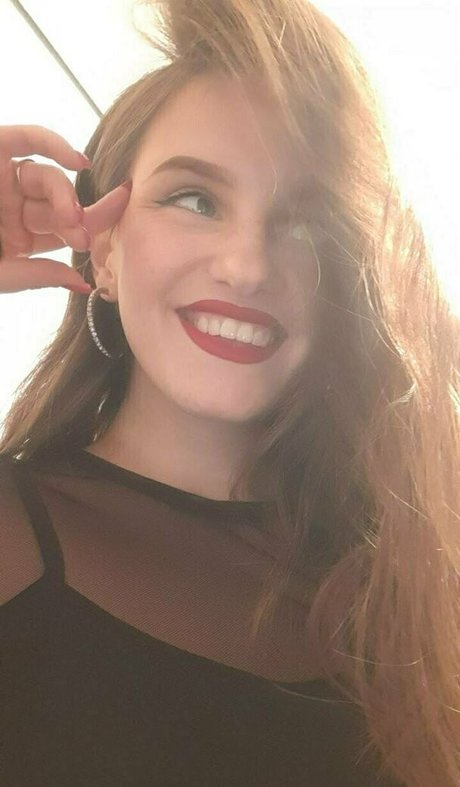 sex in california 可愛い女優 画像