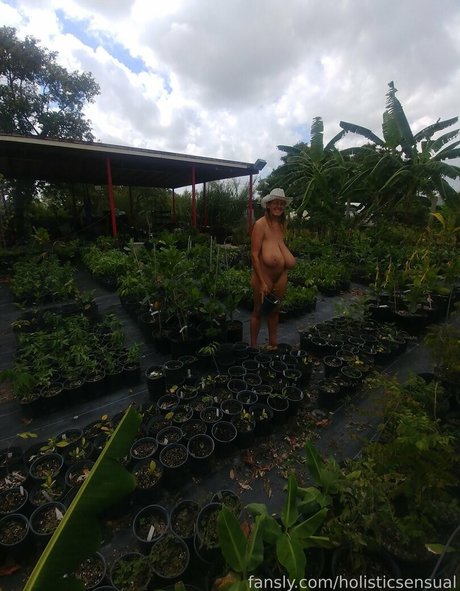 Busty Petra トップポルノスター 写真