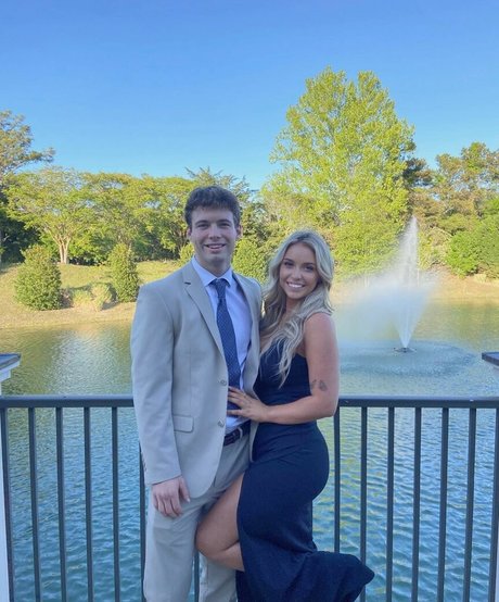 Caitlin Betterly ポルノスター アート 写真