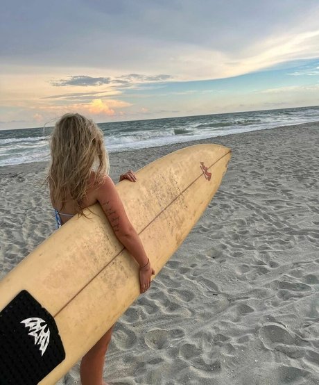 Caitlin Betterly トップスター 写真