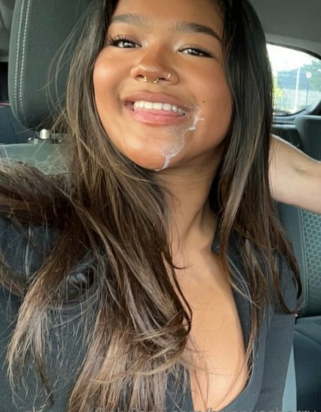 痩せた金髪の熟女OnlyFans ポルノ 画像