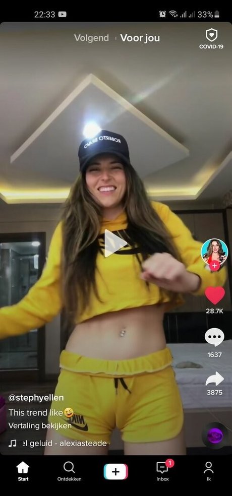 Stephanie Ellen Almeida ポルノスター ギャラリー