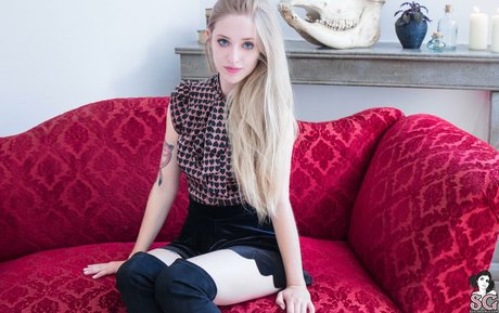 Wilhelmine ポルノスター ヌード 写真