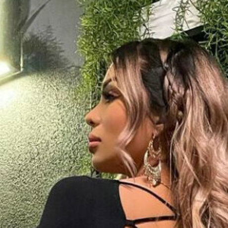 フィンドムオンリーファンズ 裸 写真