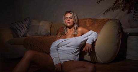 姉妹のOnlyFans 美しい ギャラリー