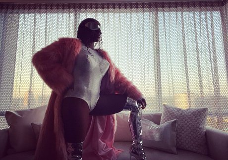 Trinity Fatu ポルノスター 美しい アーカイブ