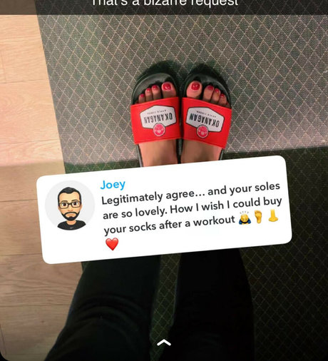 Nehhaa Malik ヌードモデル ギャラリー