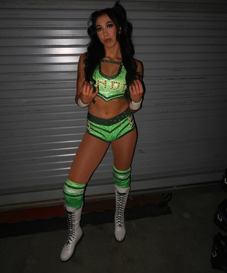 Indi Hartwell 完璧なポルノスター ギャラリー