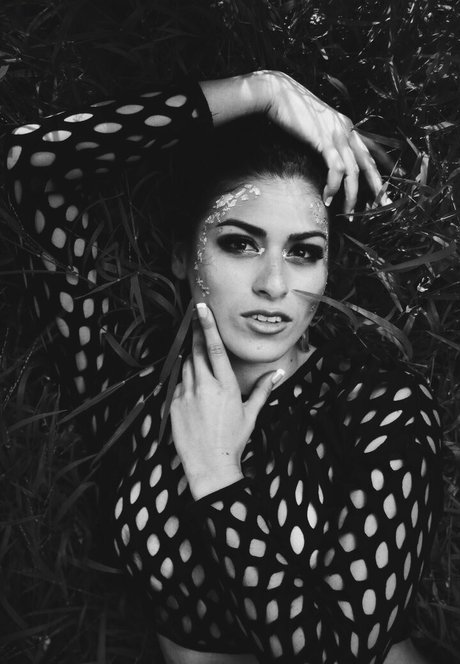 OnlyFansについて話す ヌード 写真