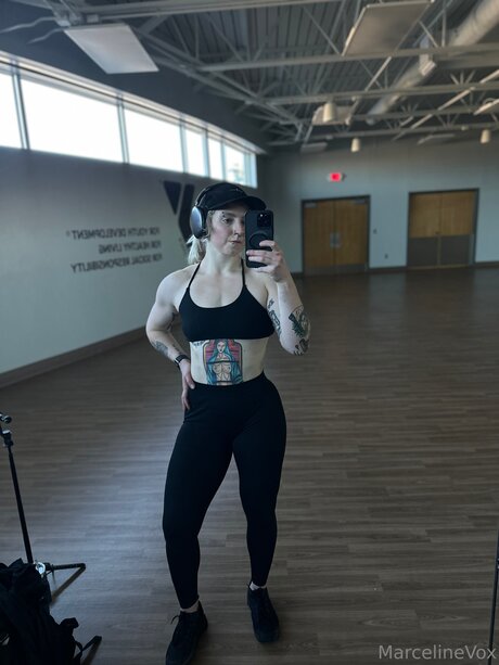 marceline vox 美しいモデル 写真