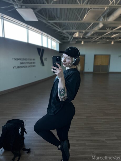 marceline vox HDポルノスター 画像