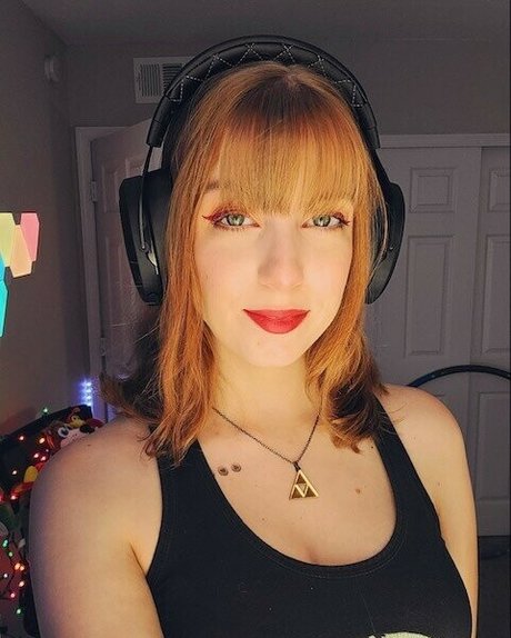 MaryMajora ポルノスター セックス 写真