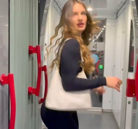 Giulia Corrado エロティック女優 写真