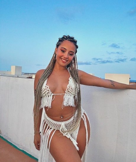 エボニーフィットネスOnlyFans セクシー裸 ギャラリー