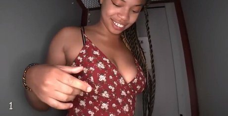 バイセクシャルカップルのOnlyFans 美しい 写真