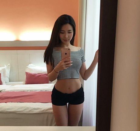 Lizwenya 完璧なモデル 写真