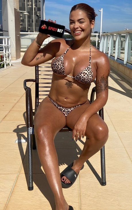 Paula Freitas 限定スター 写真