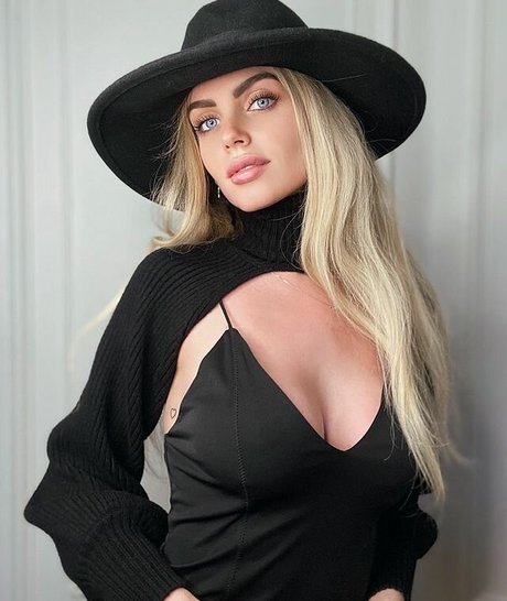 Eden Grudler セクシーなポルノスター 写真