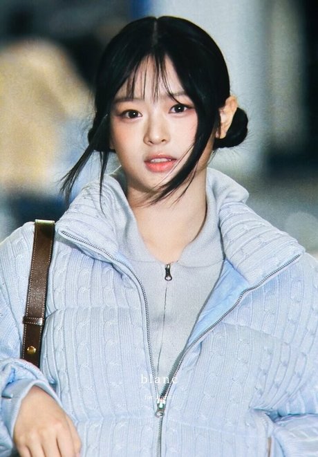 Hanni Pham セクシーなスター 画像