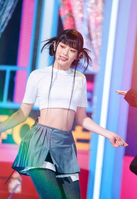 Hanni Pham エロティックなポルノスター 写真