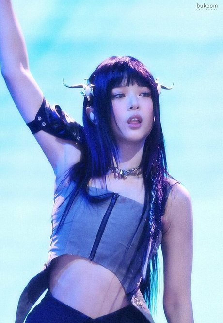 Hanni Pham 女優 ギャラリー