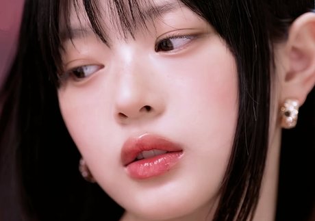 Hanni Pham 限定スター 写真