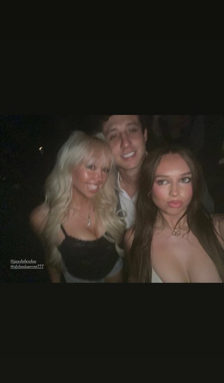 Kam Beahm アダルトモデル 画像