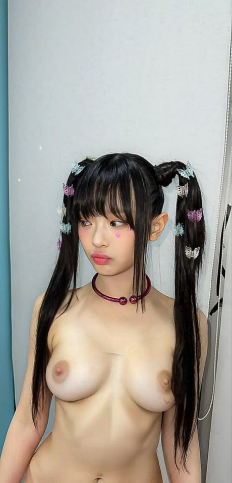 NewJeans セクシーモデル 写真