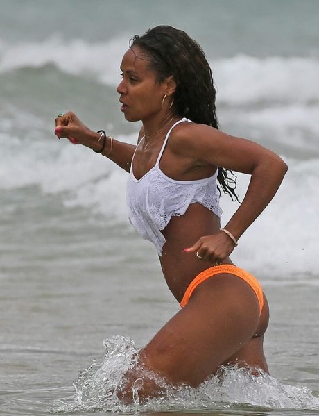 Jada Pinkett Smith 美しいモデル 画像