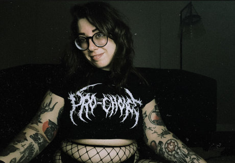 Stepstool Sarah top profile image