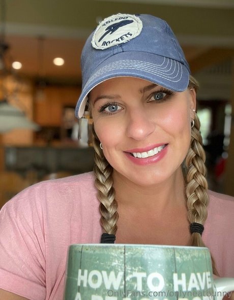 onlyneatbunny ヌードのポルノスター ギャラリー