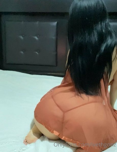 Iveth Gonz_ 最高のスター 写真