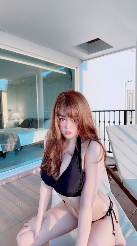 Jeanne Hori_ 高品質モデル 写真