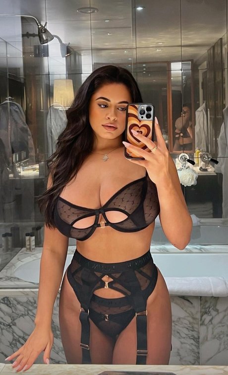 Noelia Ramirez セクシーモデル 写真