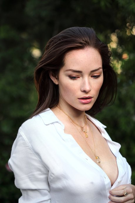 エモオンリーファン 無料裸 画像