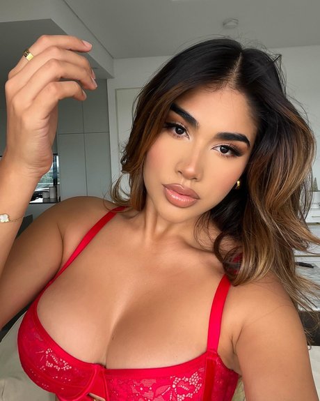 Maria Perez_ ポルノスター エロティック 画像