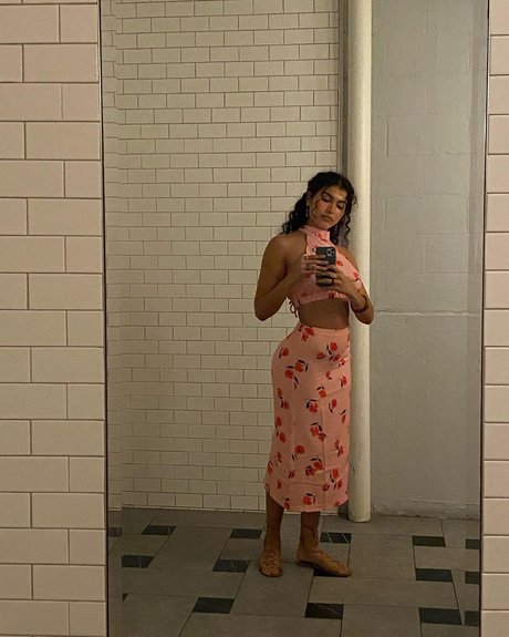 Taleen ポルノスター HD ギャラリー