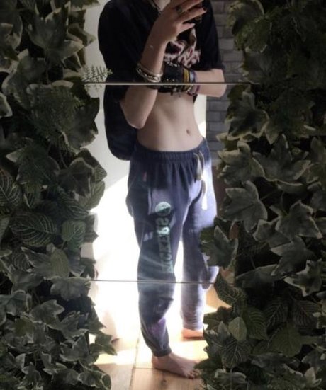 _Bat Brookes_ エロティックモデル 写真