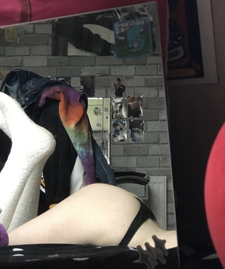 _Bat Brookes_ アートモデル 写真