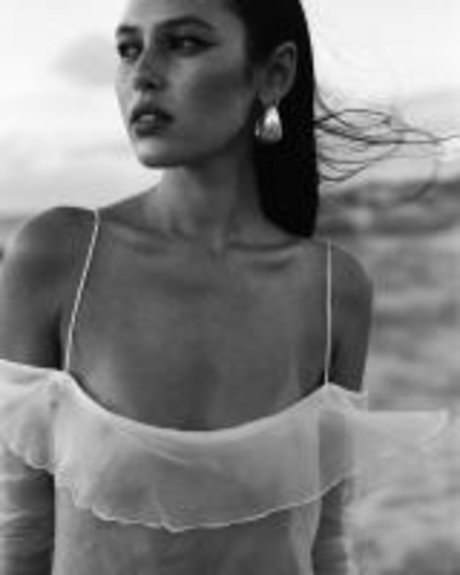 Naomi Stevens_ 最高の女優 アーカイブ